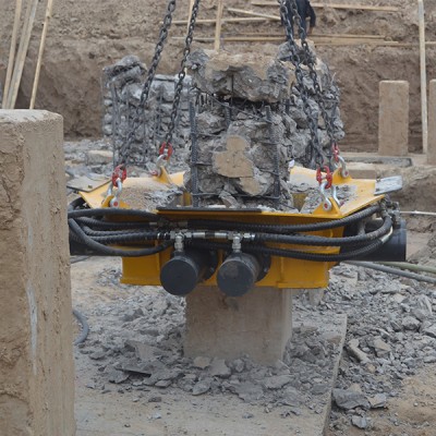 Low Noise  Hydraulic Square Pile Breaker Excavator For sale